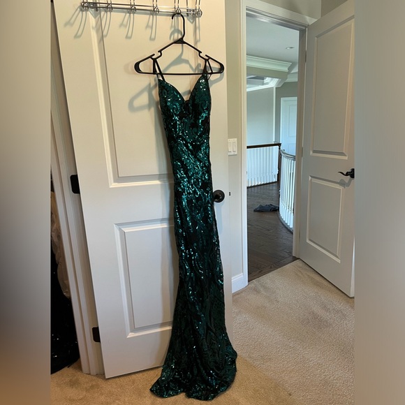 Windsor Green Prom Dress - Picture 1 of 3